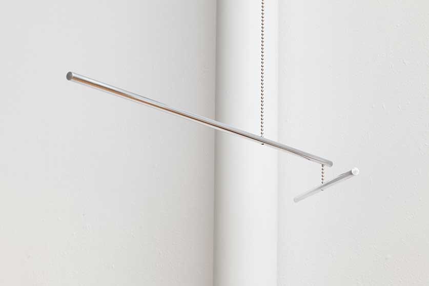 At the Essential - Straight, polished aluminum, 7” x 36” x ½”